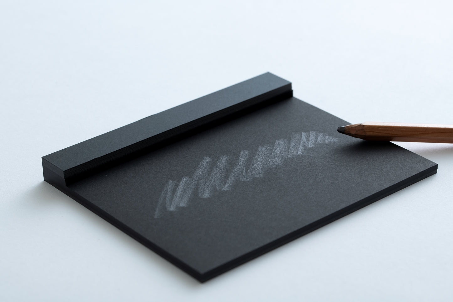 Drawing Pad Black Mount (Black Paper)