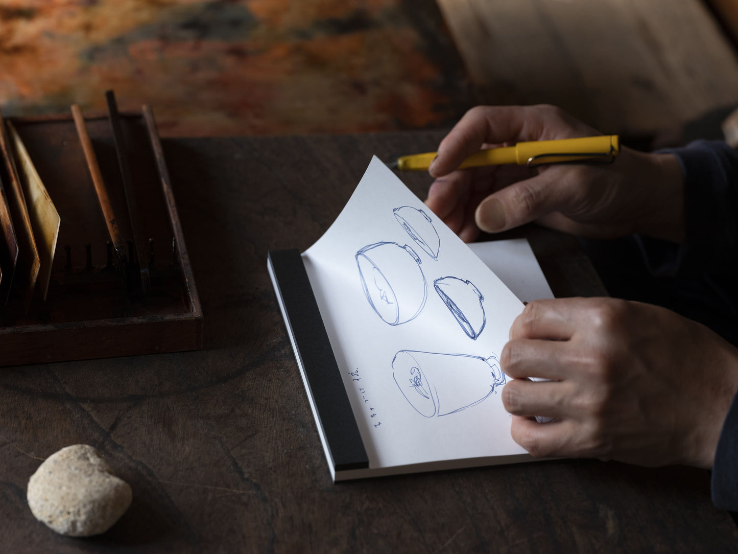 Drawing Pad Black Mount (White Paper)
